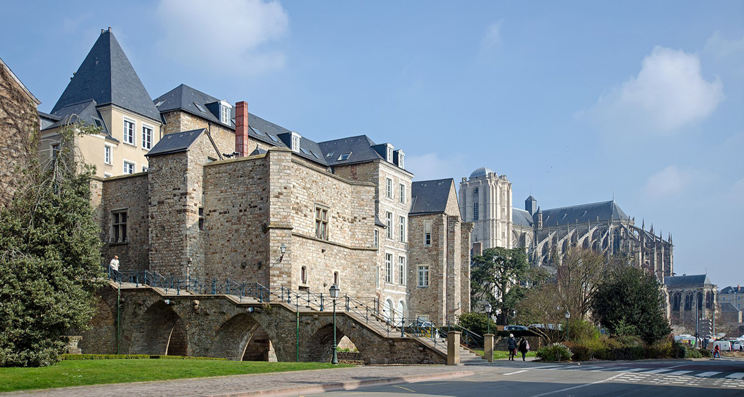 Cite Plantagenet, Le Mans, photo by Selbymay